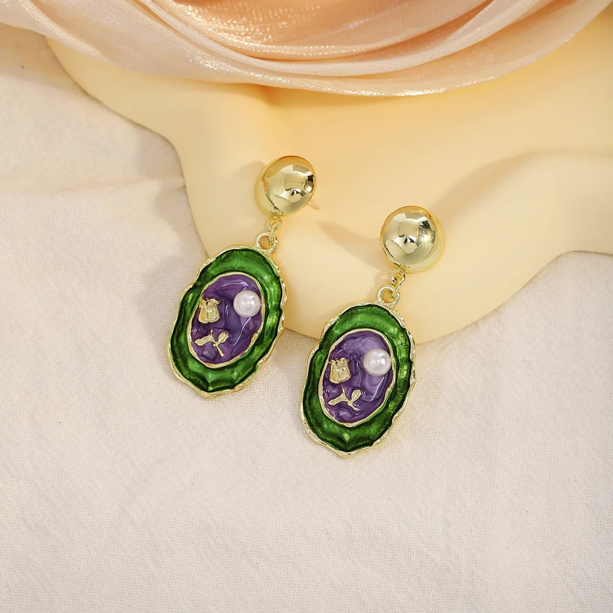 Geometric Baroque Pearl Drop Earring